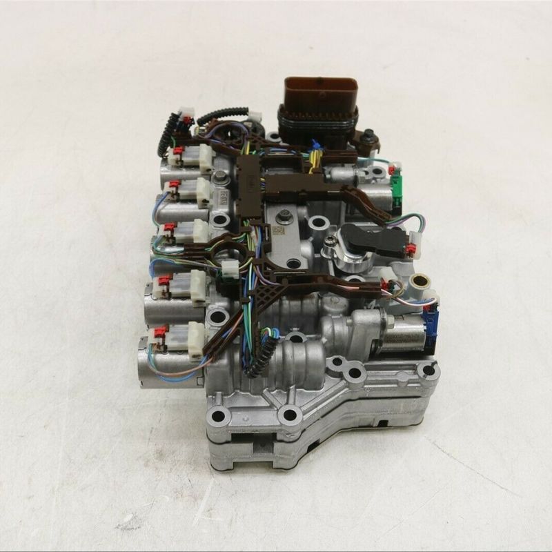 7KG Ford Escape EDGE Transmission Part 8F24 8F35 Συνδυασμός σωλήνα βαλβίδας με κατανάλωση