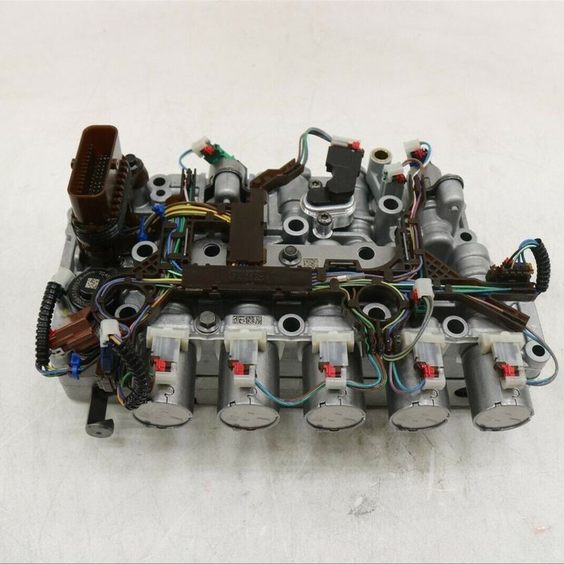 7KG Ford Escape EDGE Transmission Part 8F24 8F35 Συνδυασμός σωλήνα βαλβίδας με κατανάλωση