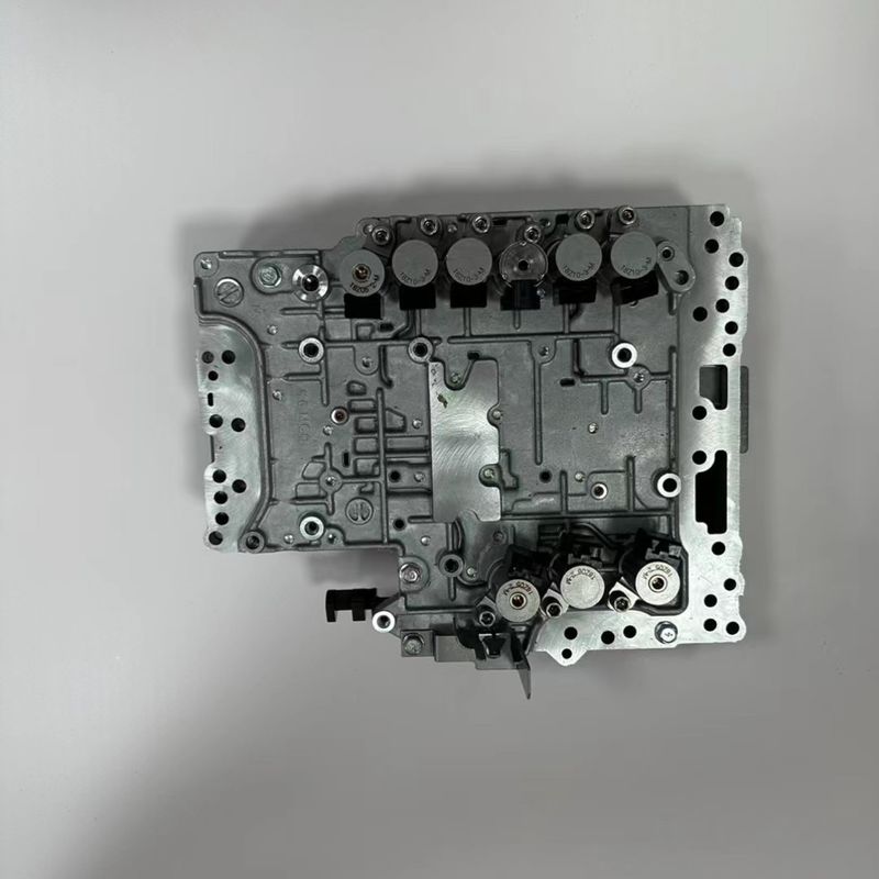 RE7R01A JR710E Σώμα βαλβίδας μετάδοσης για Nissan και Infiniti 2023 σε μέγεθος 35X35X25CM