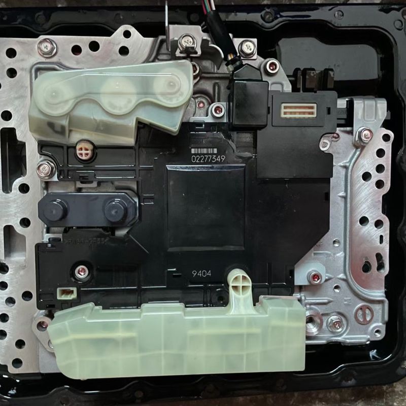 RE7R01A JR710E Σώμα βαλβίδας μετάδοσης για Nissan και Infiniti 2023 σε μέγεθος 35X35X25CM